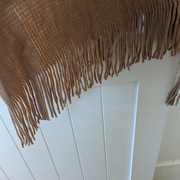 🌸 Shiraleah Rowan Poncho Camel Color Rachel Zoe Curateur ONE SIZE - Picture 10 of 16